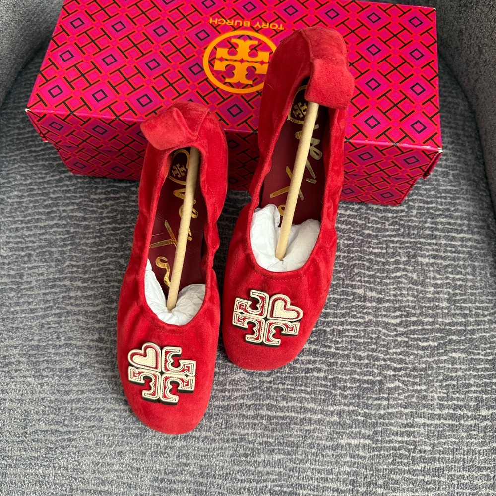 BNIB Tory Burch Red Suede Heart Ballet Size 8